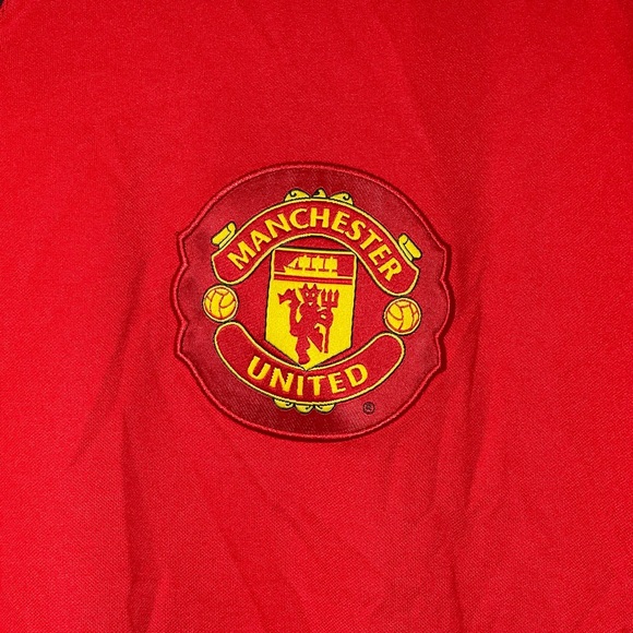 Manchester United Soccer Shirt Jersey - Picture 2 of 7